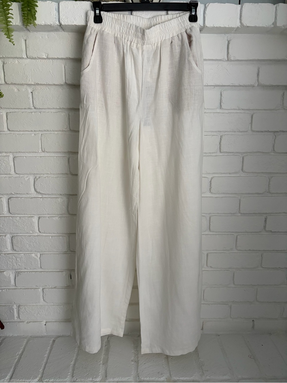 NWT White Fox Boutique Cream Wide-Leg Linen Pants